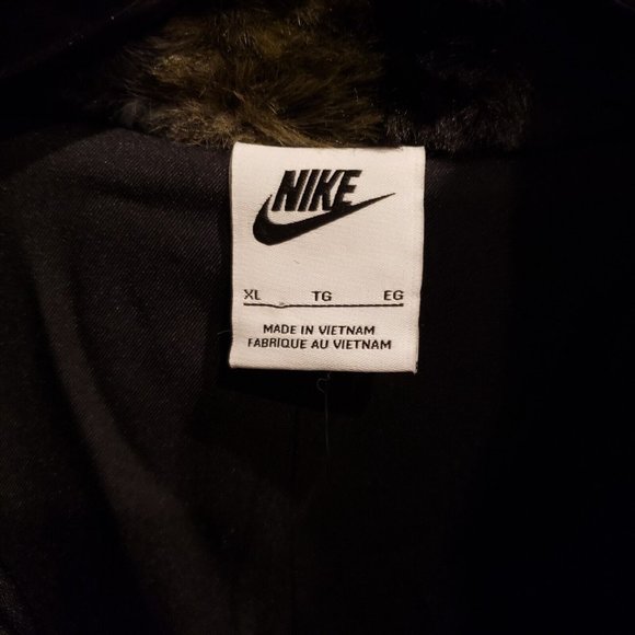 Nike Sportswear Oversized Plaid Faux Fur Jacket Coat Womens Sz XL NEW DD4541-010 - Picture 9 of 15